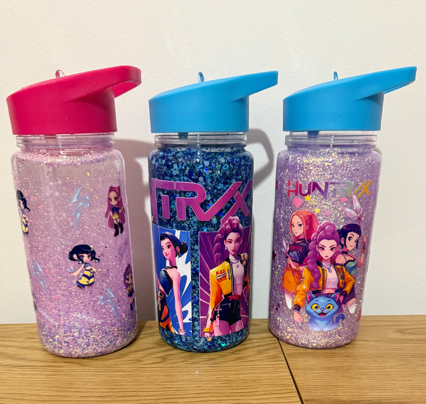 Huntrix Snowglobe Drink Bottle